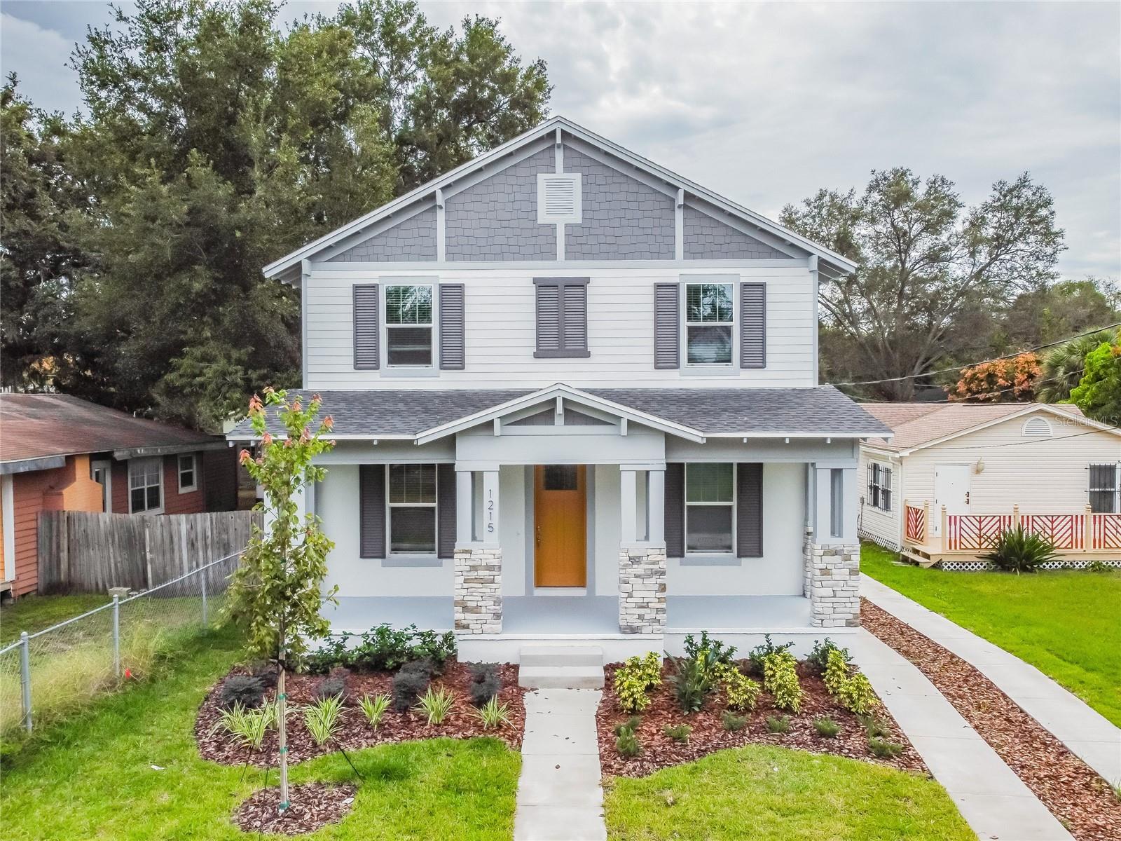 1526 W ARCH STREET