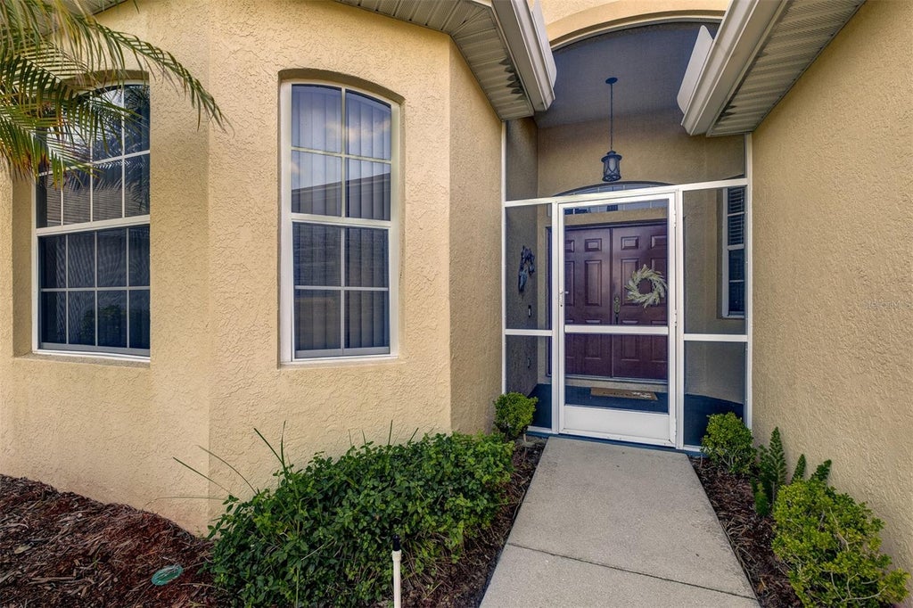 Photo of 4429 Edinbridge Circle #35, Sarasota, FL 34235 (MLS # A4710172)