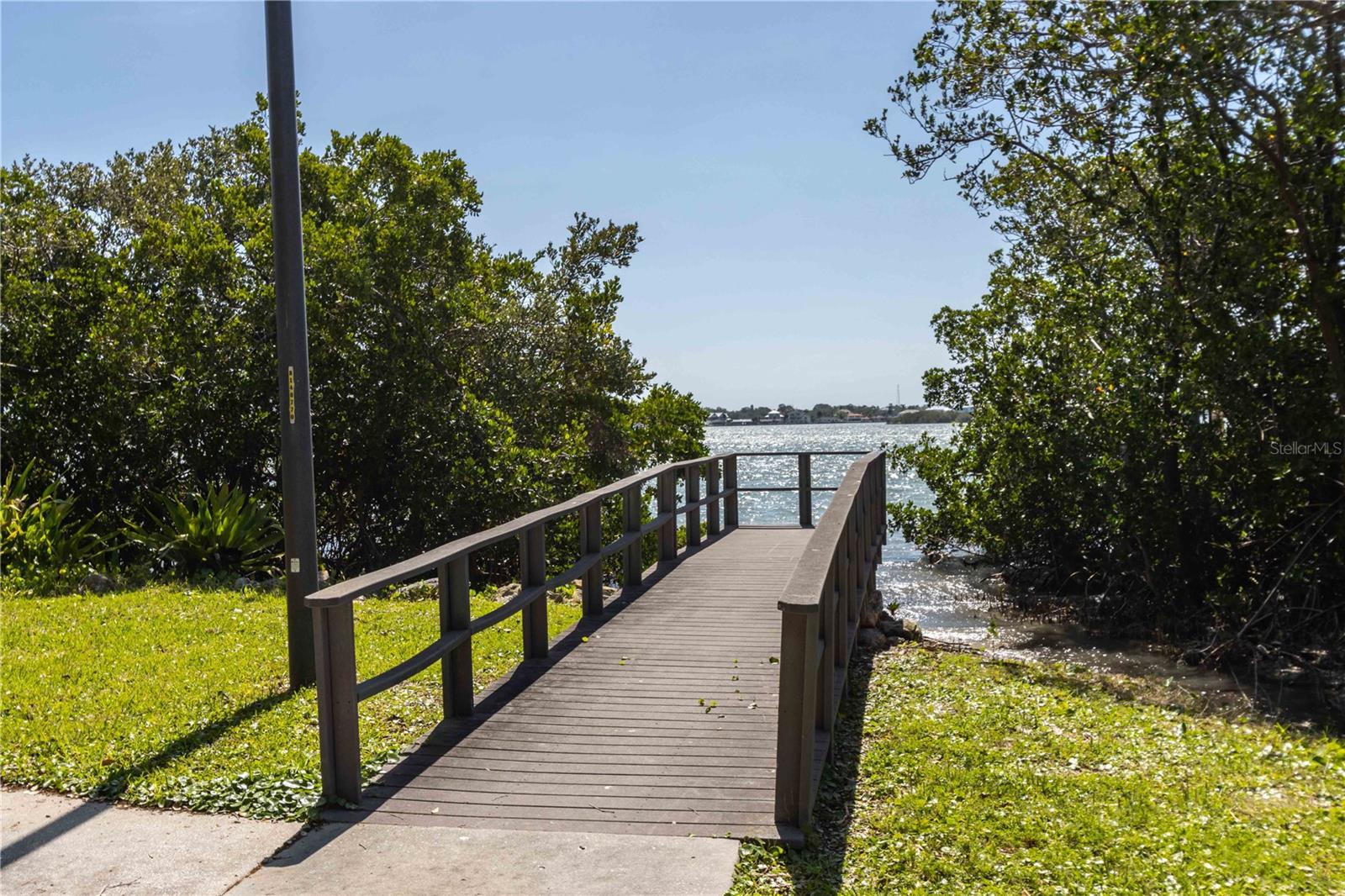 EAST HOUSE-WEST HOUSE CONDO - Residential