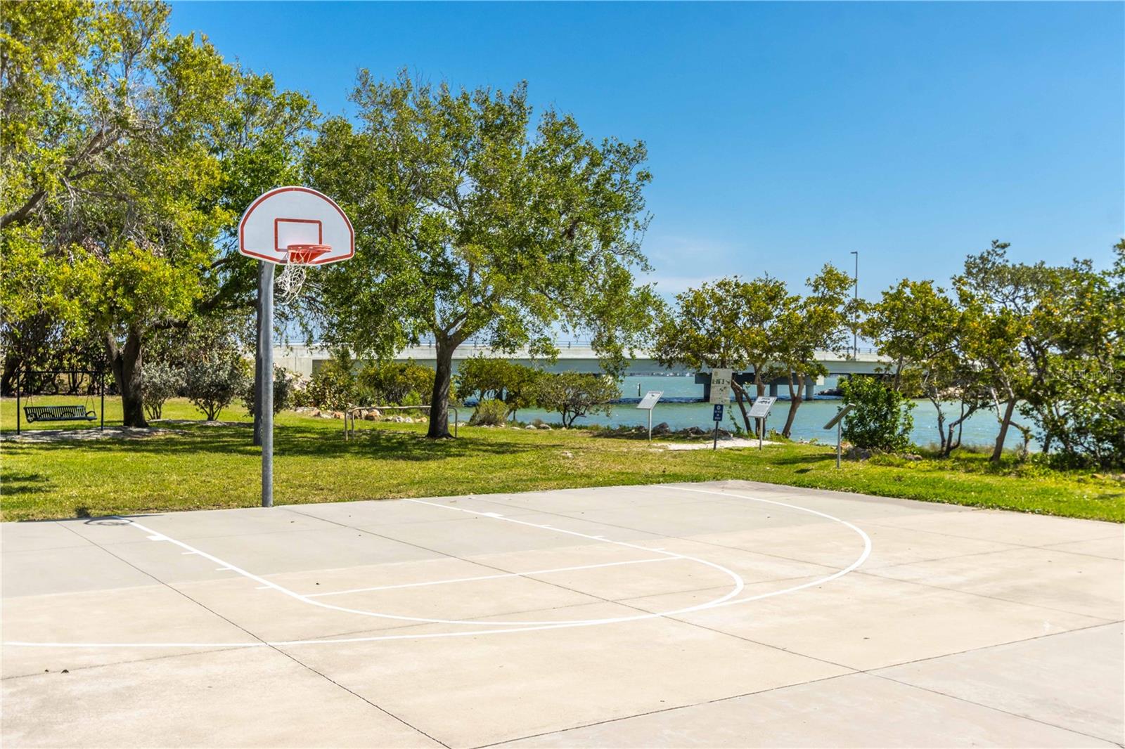 EAST HOUSE-WEST HOUSE CONDO - Residential