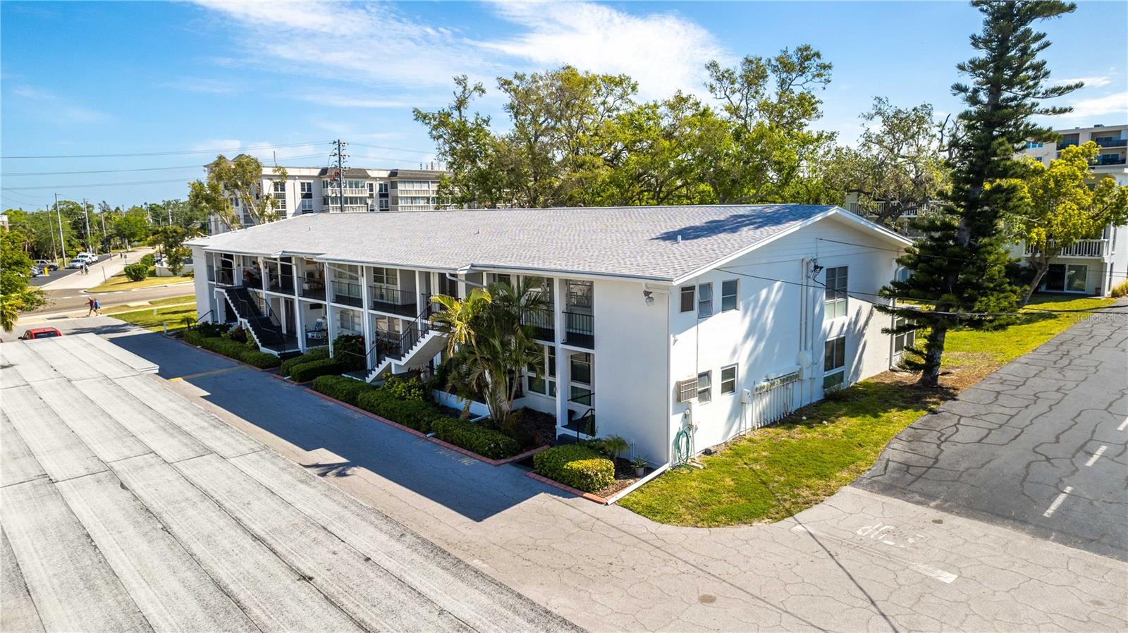 2950 WEST BAY DRIVE B5