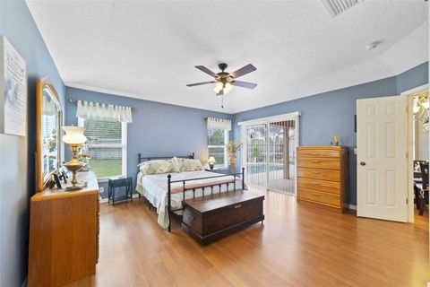 Tiny photo for 124 Country Lakes Circle, Groveland, FL 34736 (MLS # O6391377)