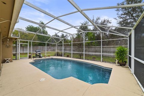 Tiny photo for 124 Country Lakes Circle, Groveland, FL 34736 (MLS # O6391377)