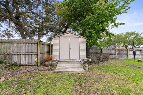 Tiny photo for 124 Country Lakes Circle, Groveland, FL 34736 (MLS # O6391377)