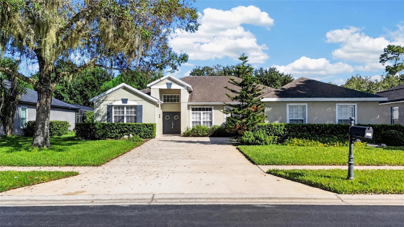 Casas a venda 3 - Jen Dantas 467 OSPREY LAKES CIRCLE