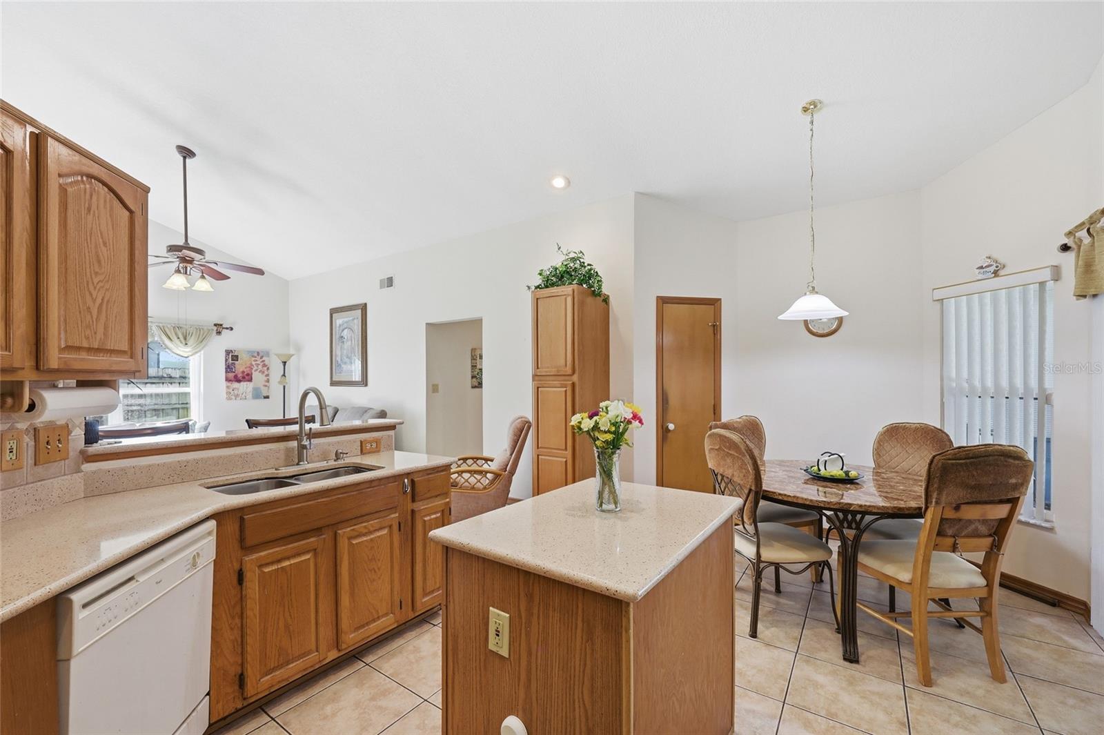 ARBOR CLUB - Residential