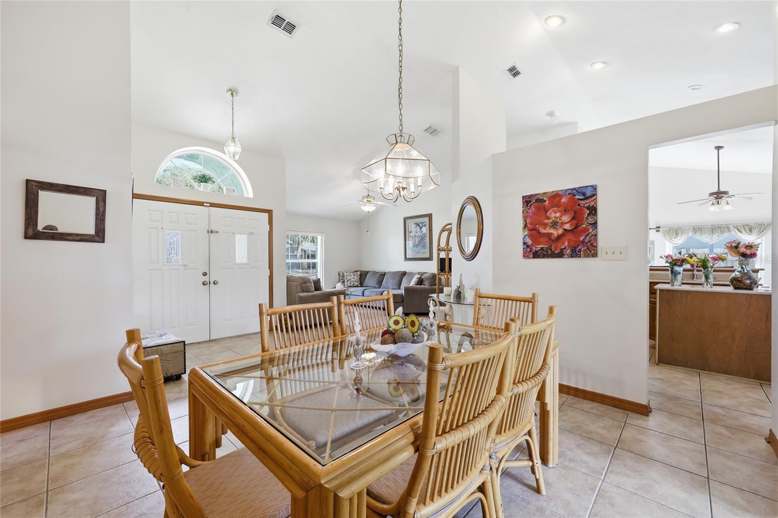 ARBOR CLUB - Residential