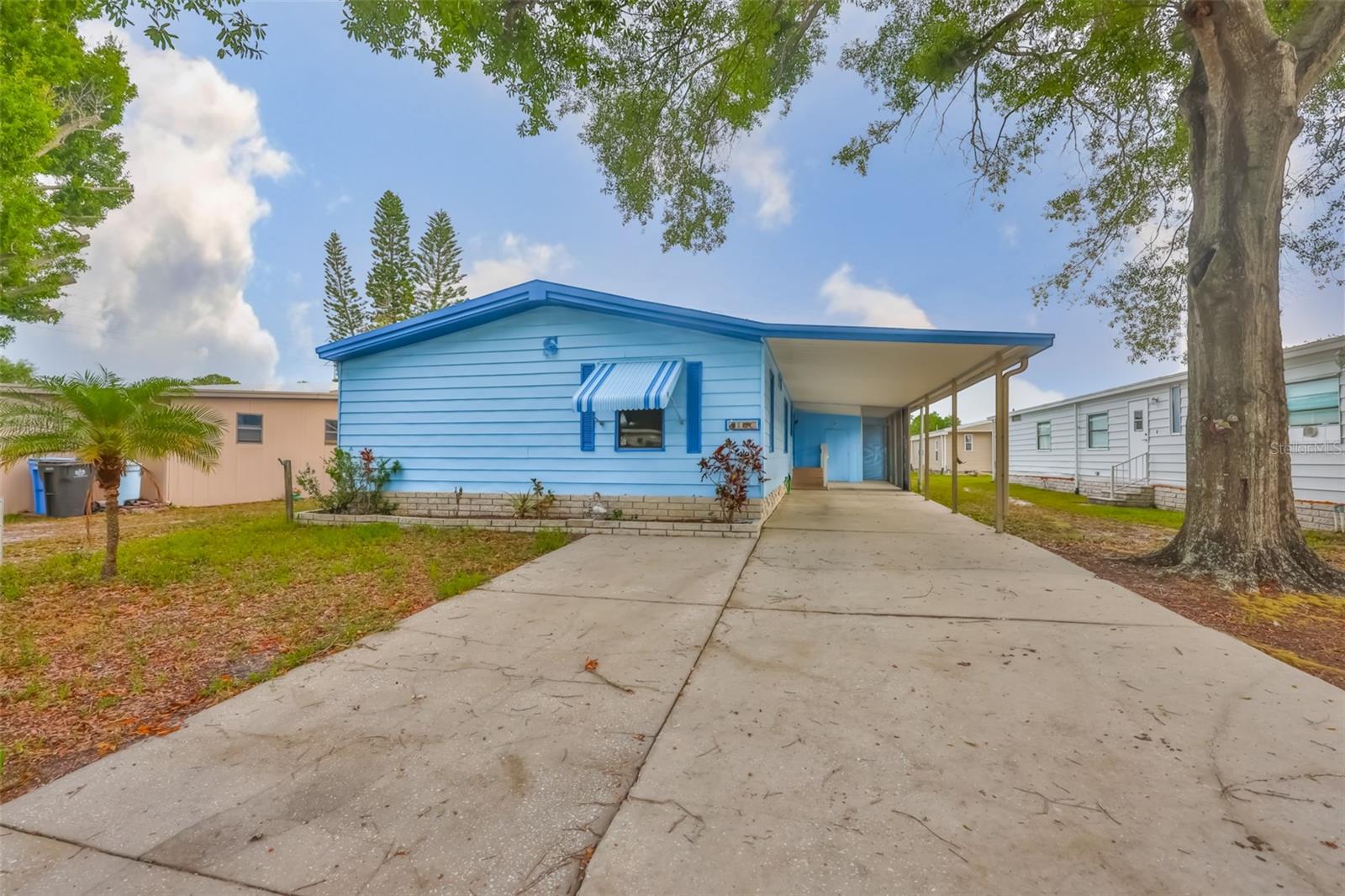 SHELDON WEST MH COMMUNITY - Residential