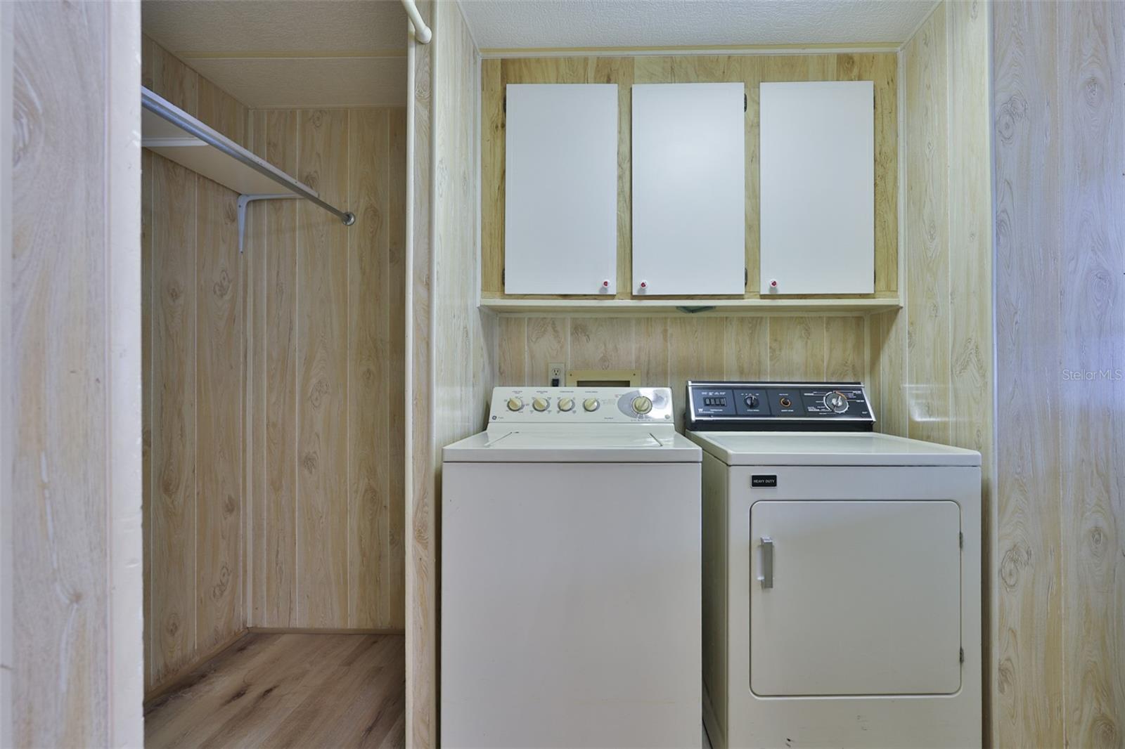 SHELDON WEST MH COMMUNITY - Residential