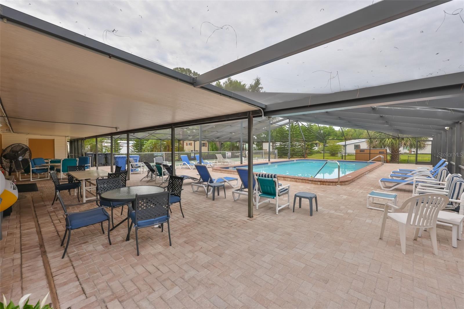 SHELDON WEST MH COMMUNITY - Residential