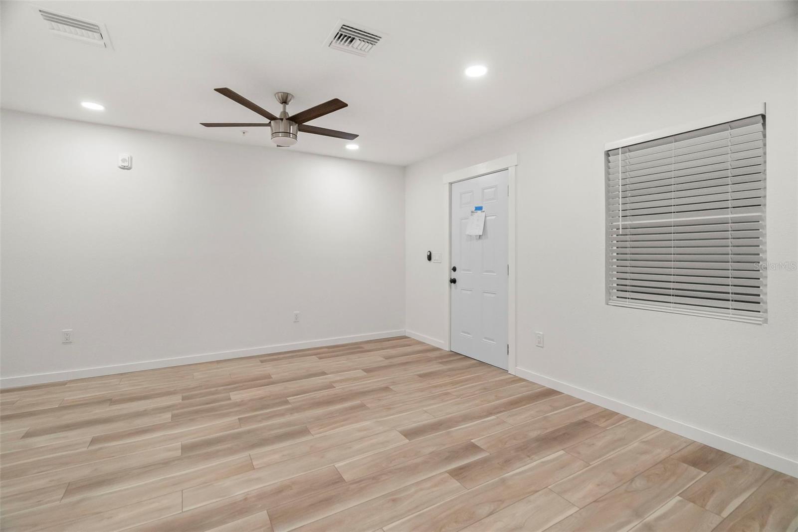 SUMMIT PARK - Residential Income