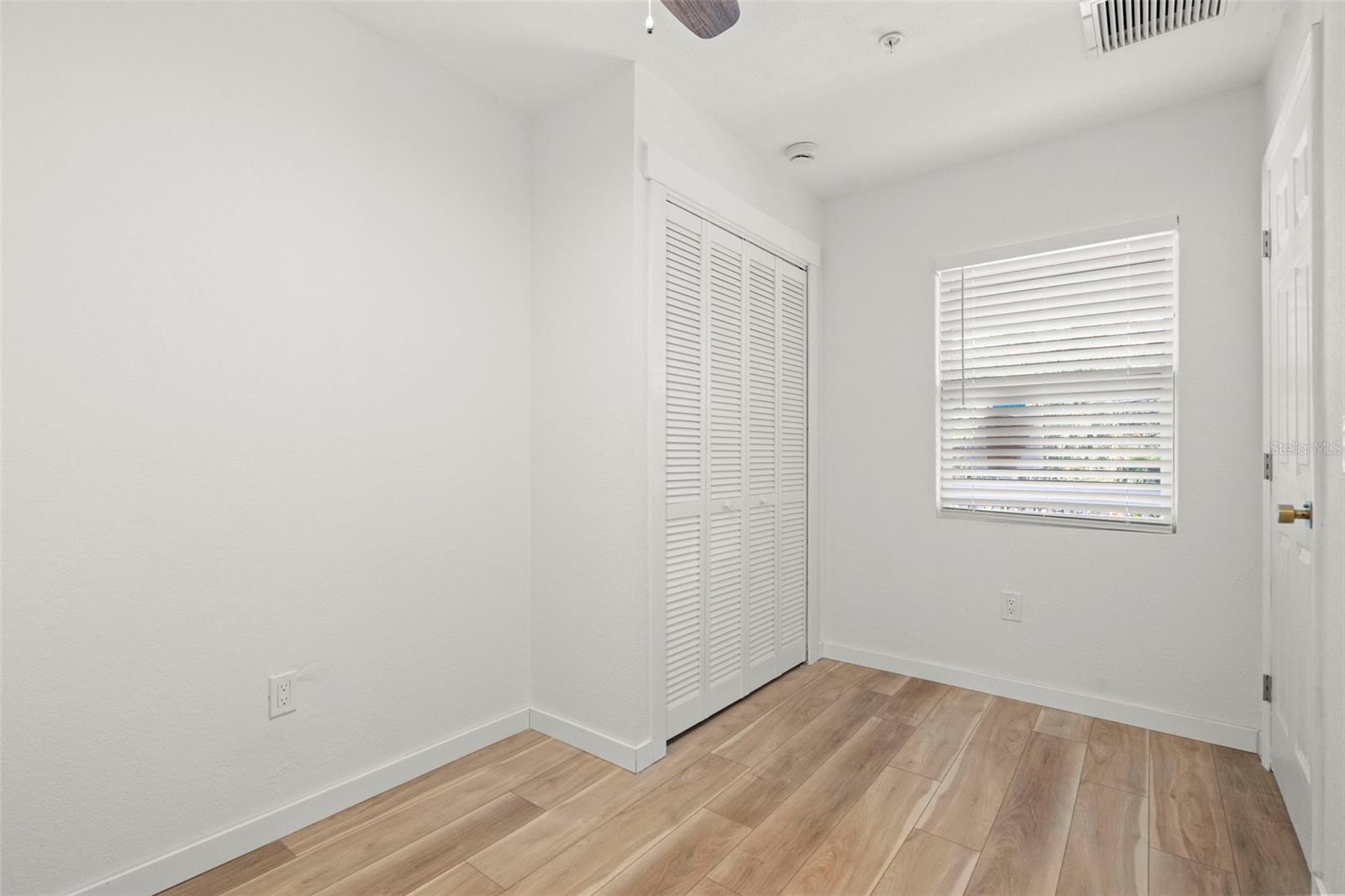 SUMMIT PARK - Residential Income