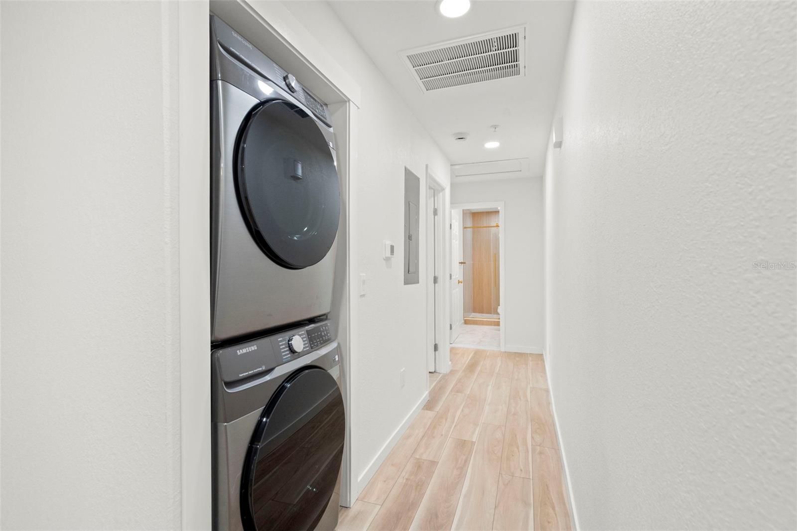 SUMMIT PARK - Residential Income