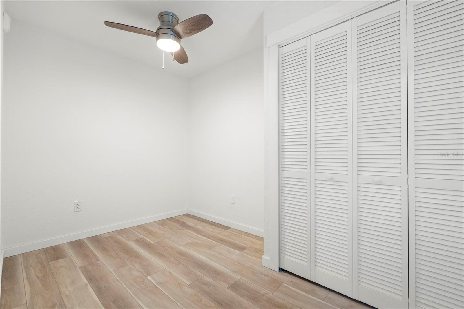 SUMMIT PARK - Residential Income