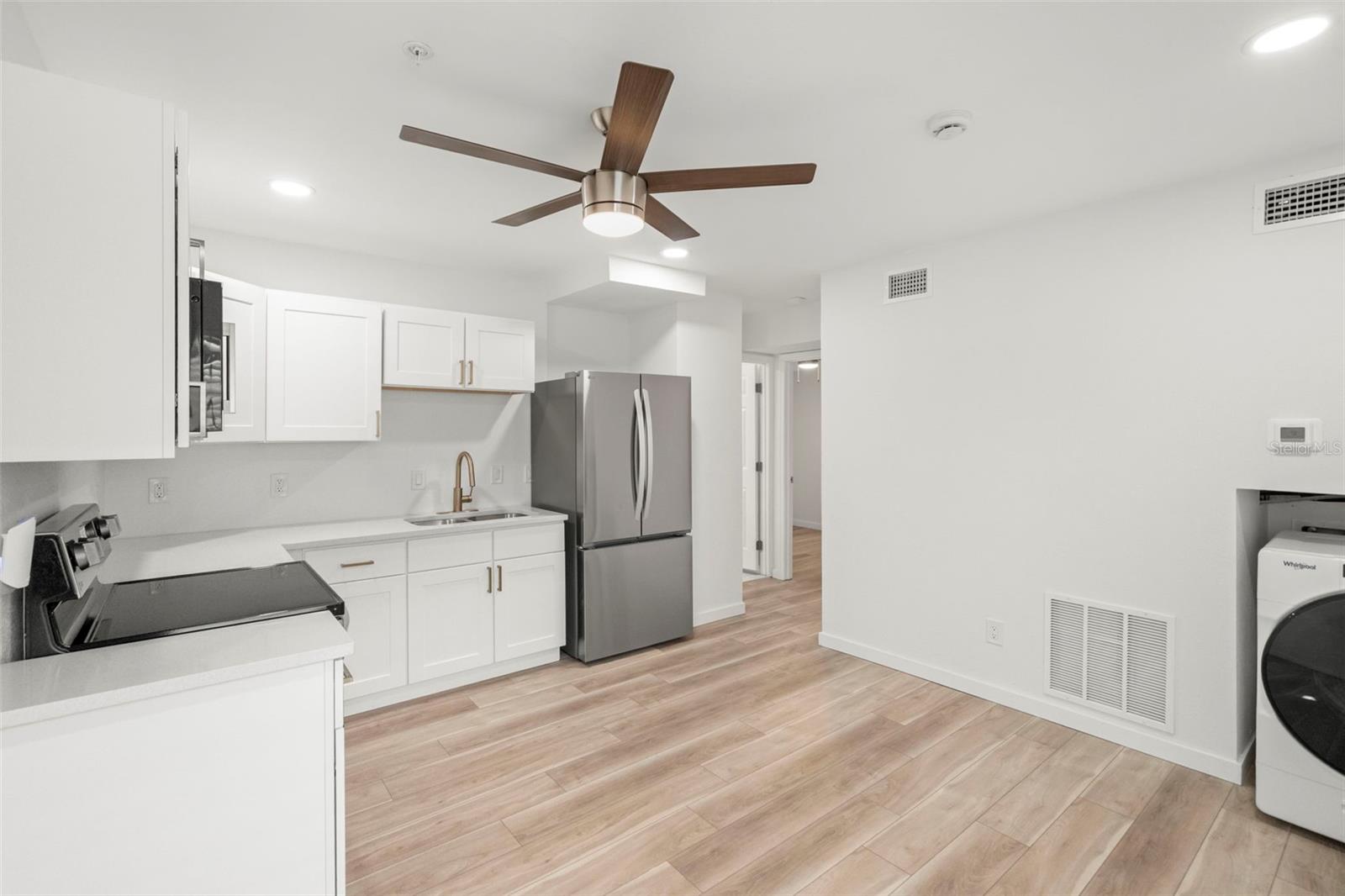 SUMMIT PARK - Residential Income