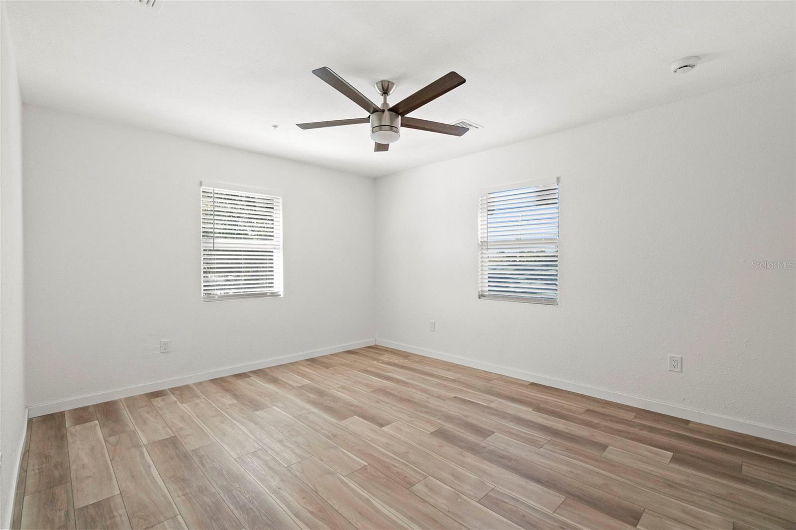 SUMMIT PARK - Residential Income