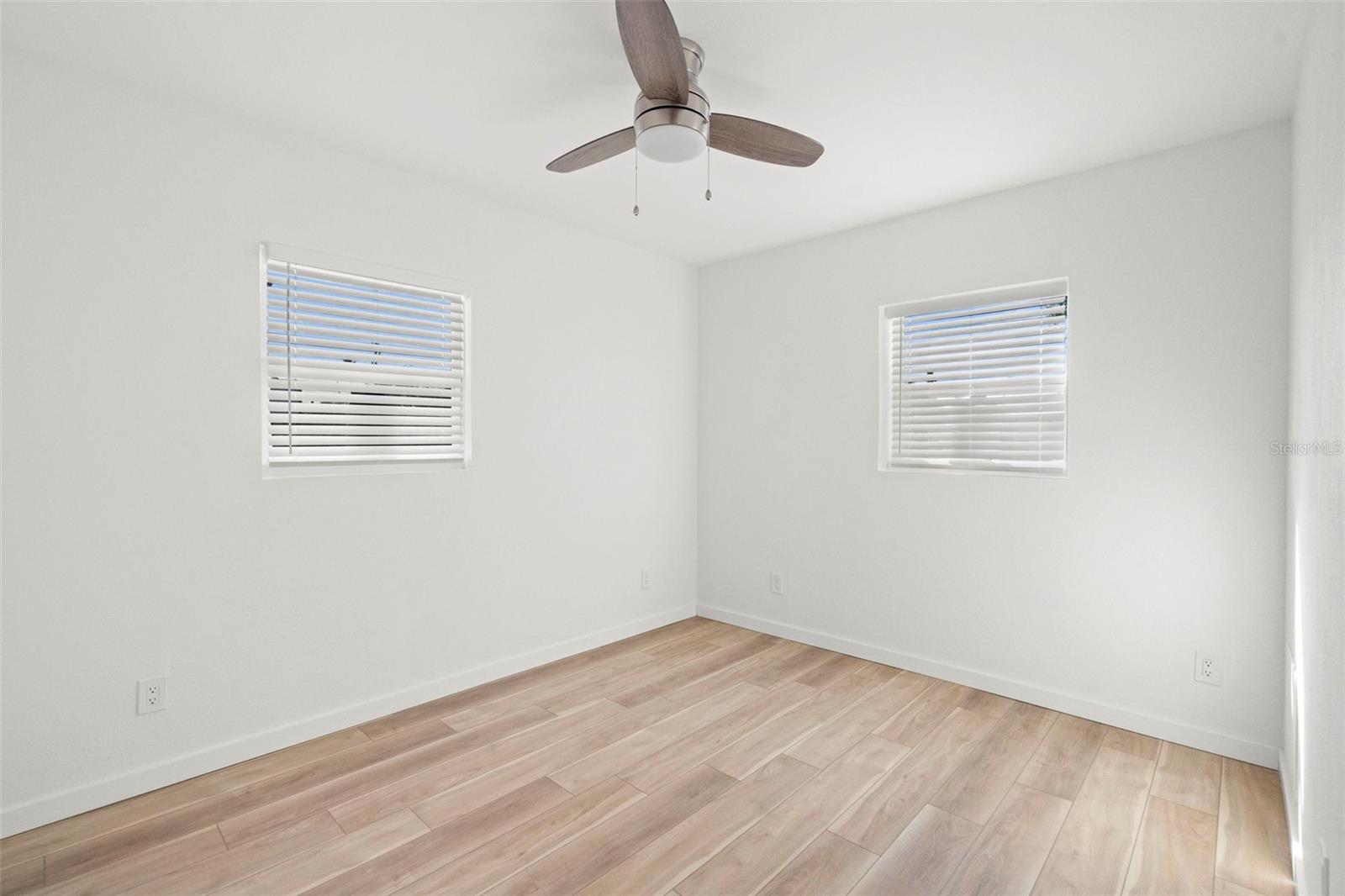 SUMMIT PARK - Residential Income