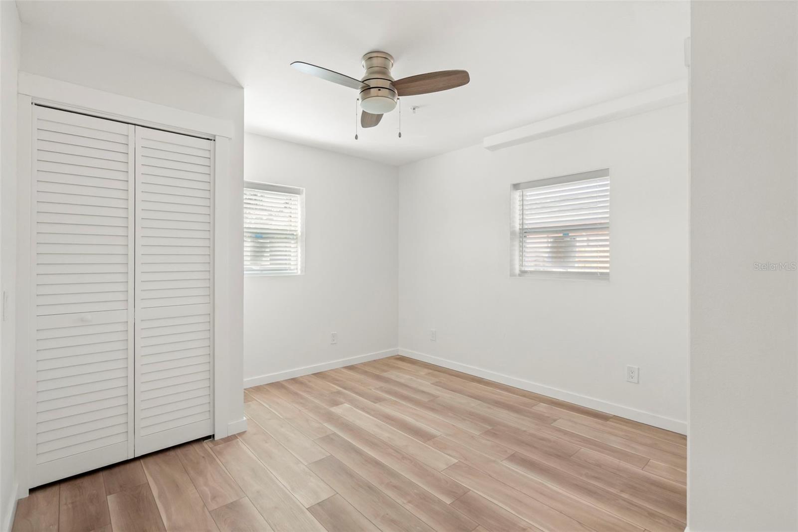 SUMMIT PARK - Residential Income