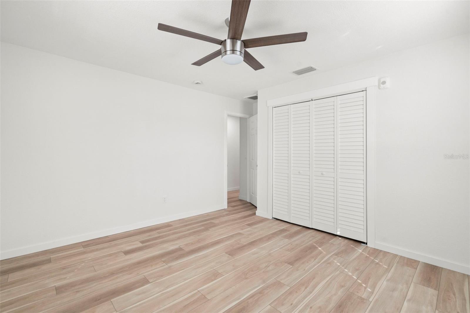 SUMMIT PARK - Residential Income