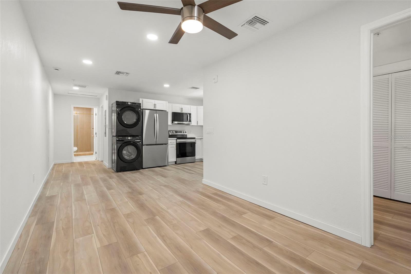 SUMMIT PARK - Residential Income