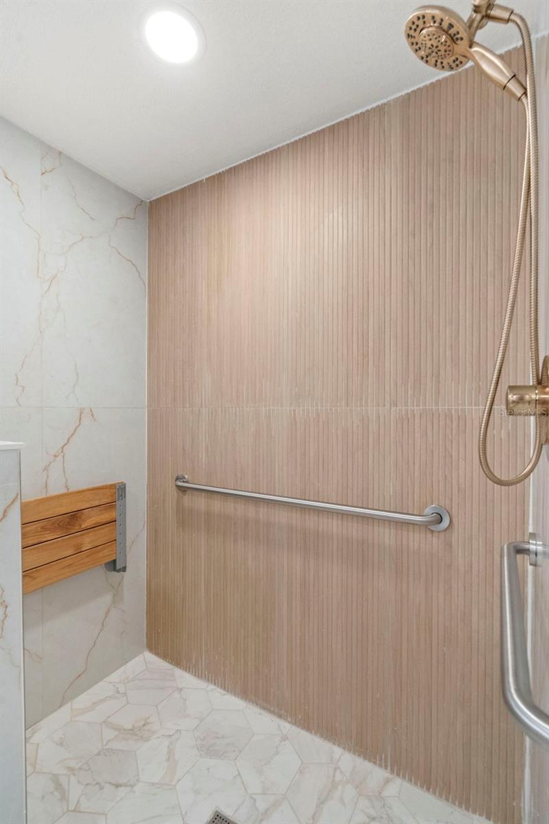 SUMMIT PARK - Residential Income