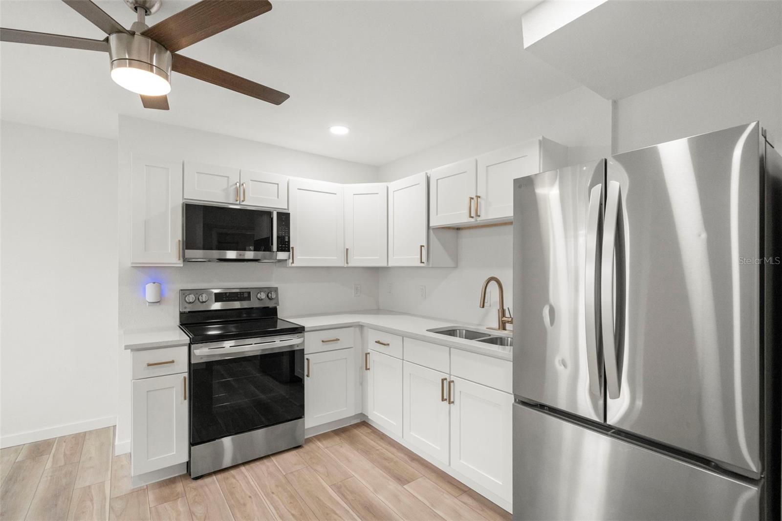 SUMMIT PARK - Residential Income