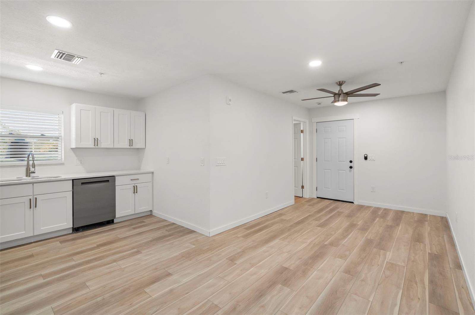 SUMMIT PARK - Residential Income