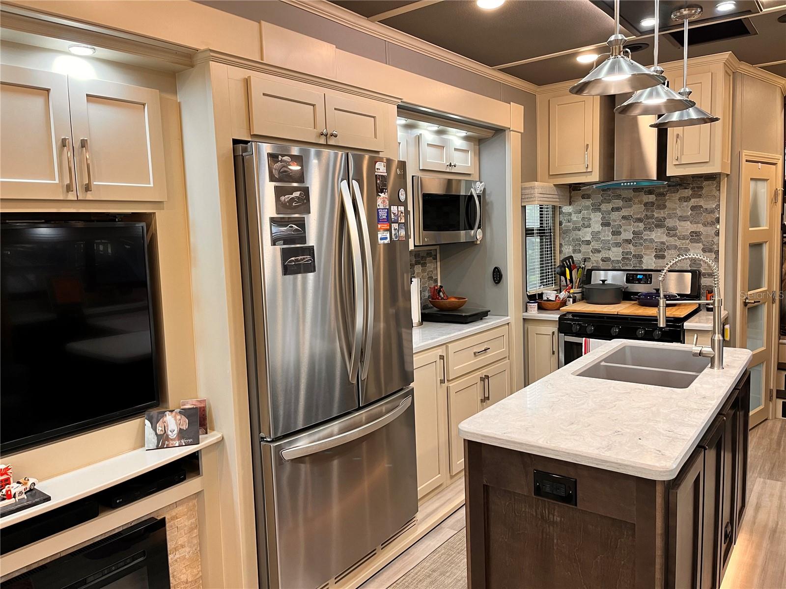 PRESERVE ESTATE - Land