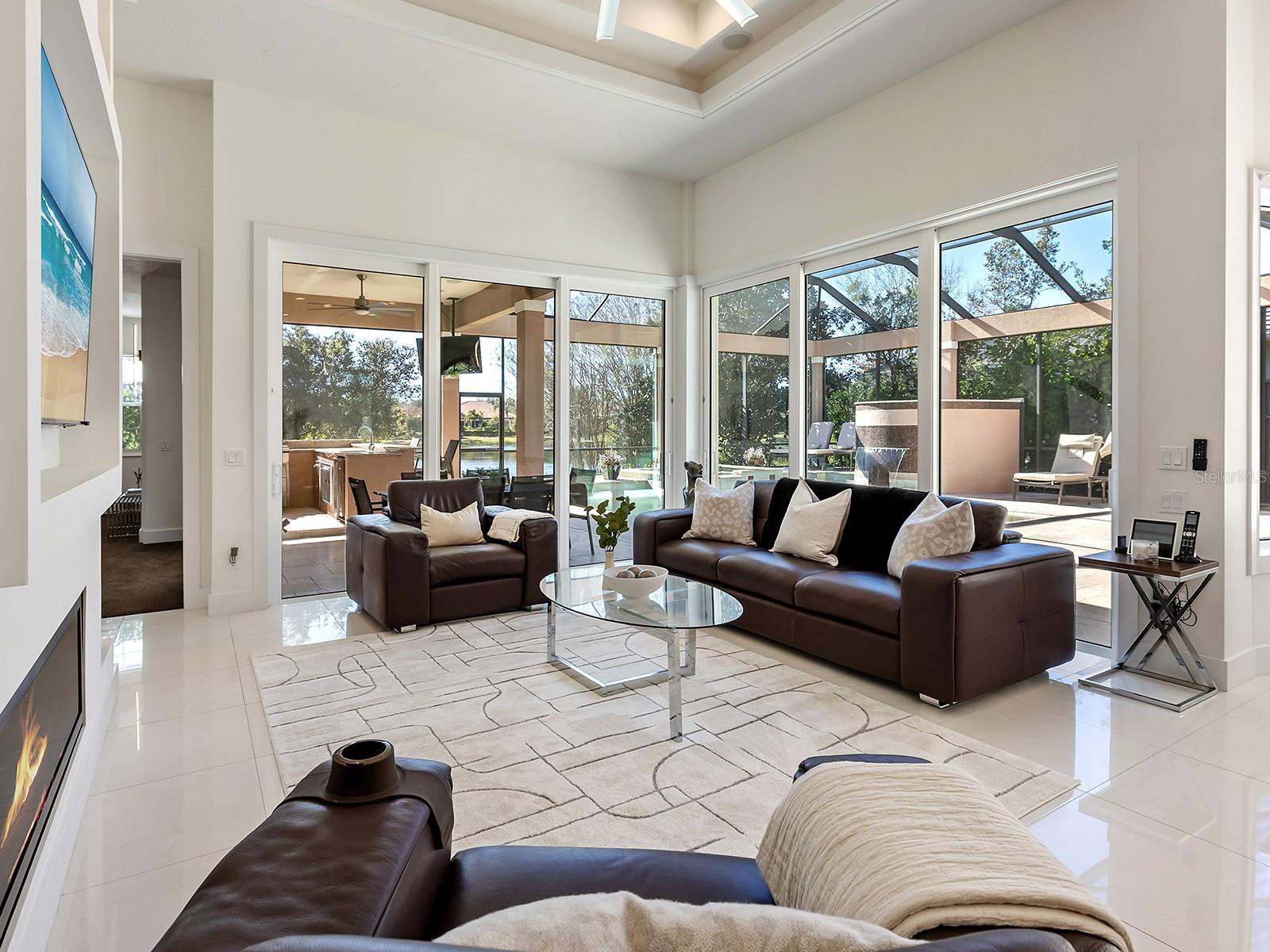 LAKE CLUB PH I - Residential