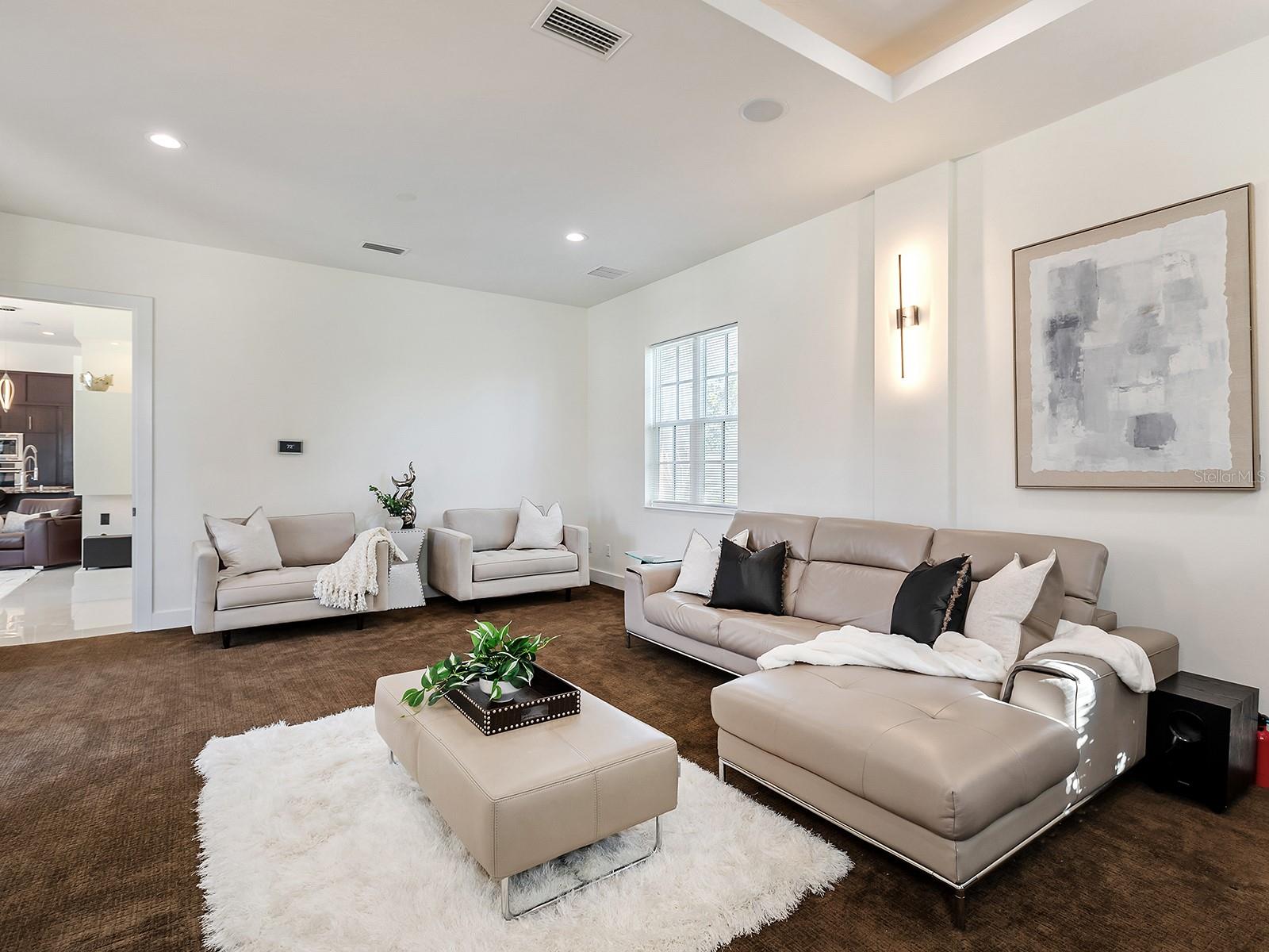 LAKE CLUB PH I - Residential