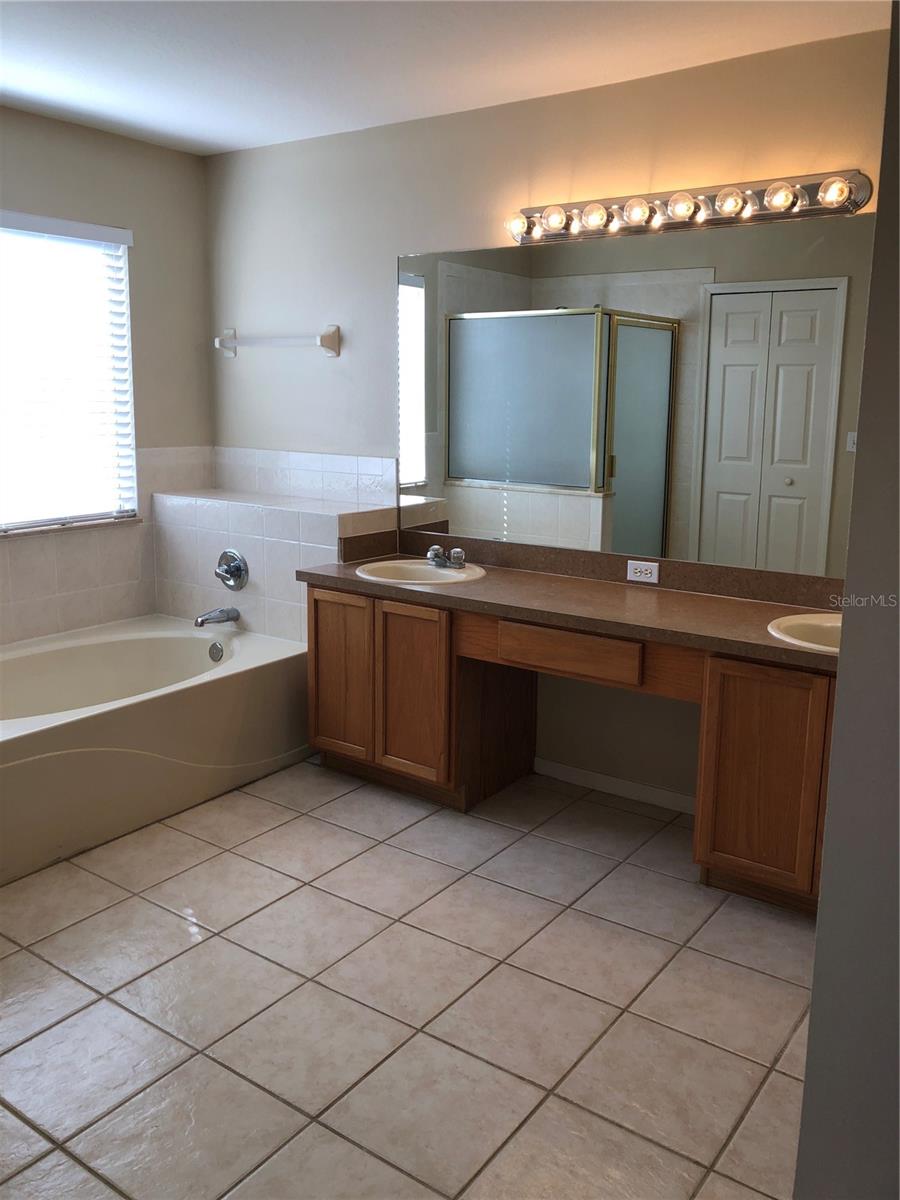 SUMMERFIELD VILLAGE 1 TR 7 - Residential