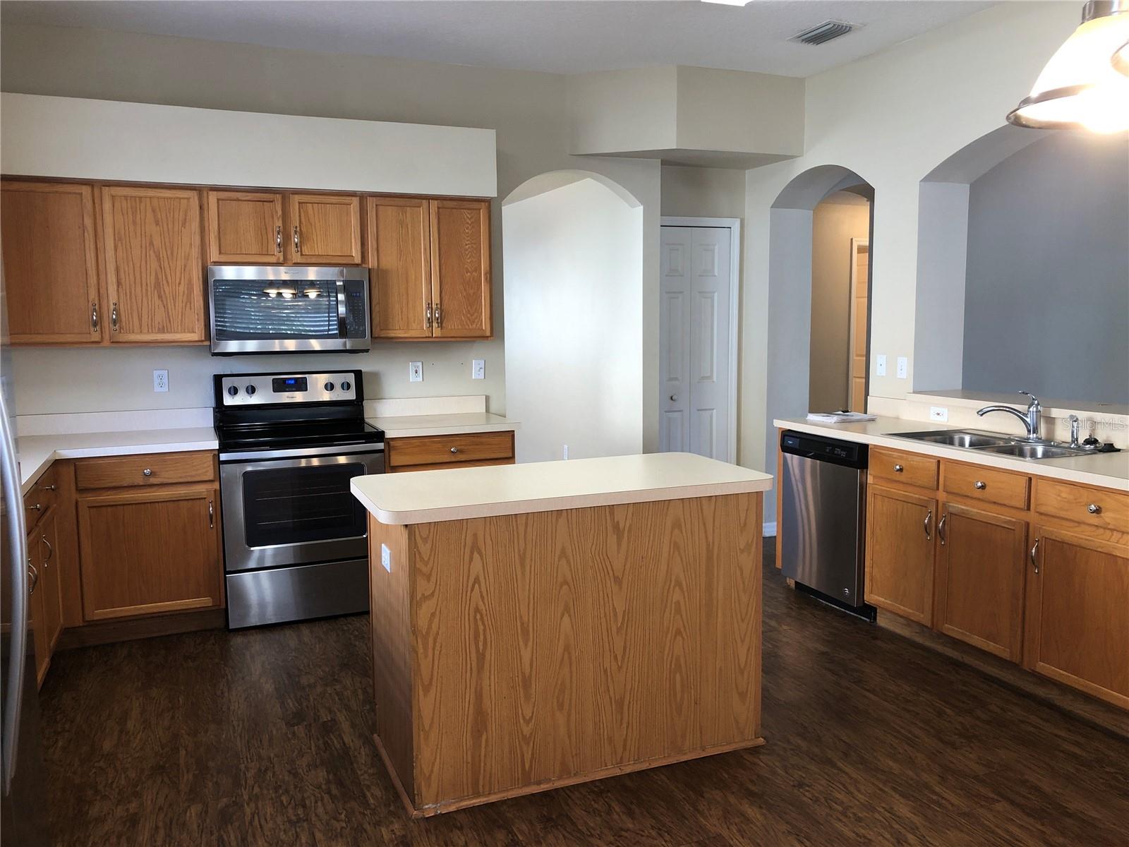 SUMMERFIELD VILLAGE 1 TR 7 - Residential