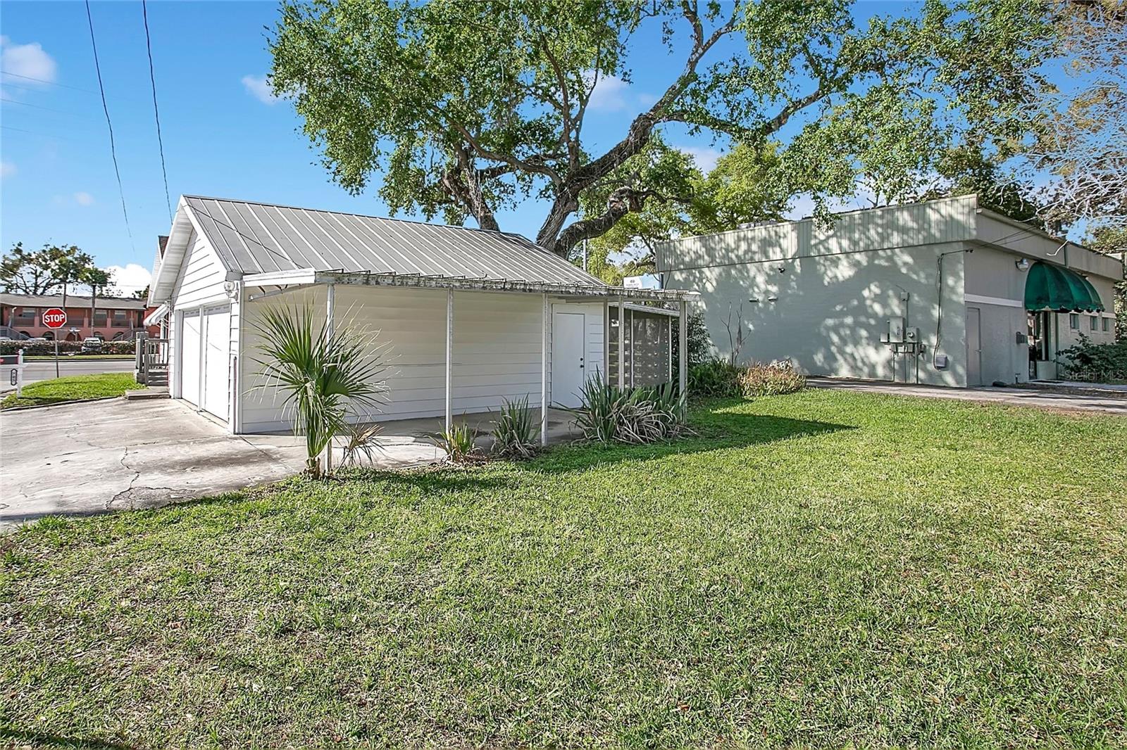 ACREAGE - Commercial Sale