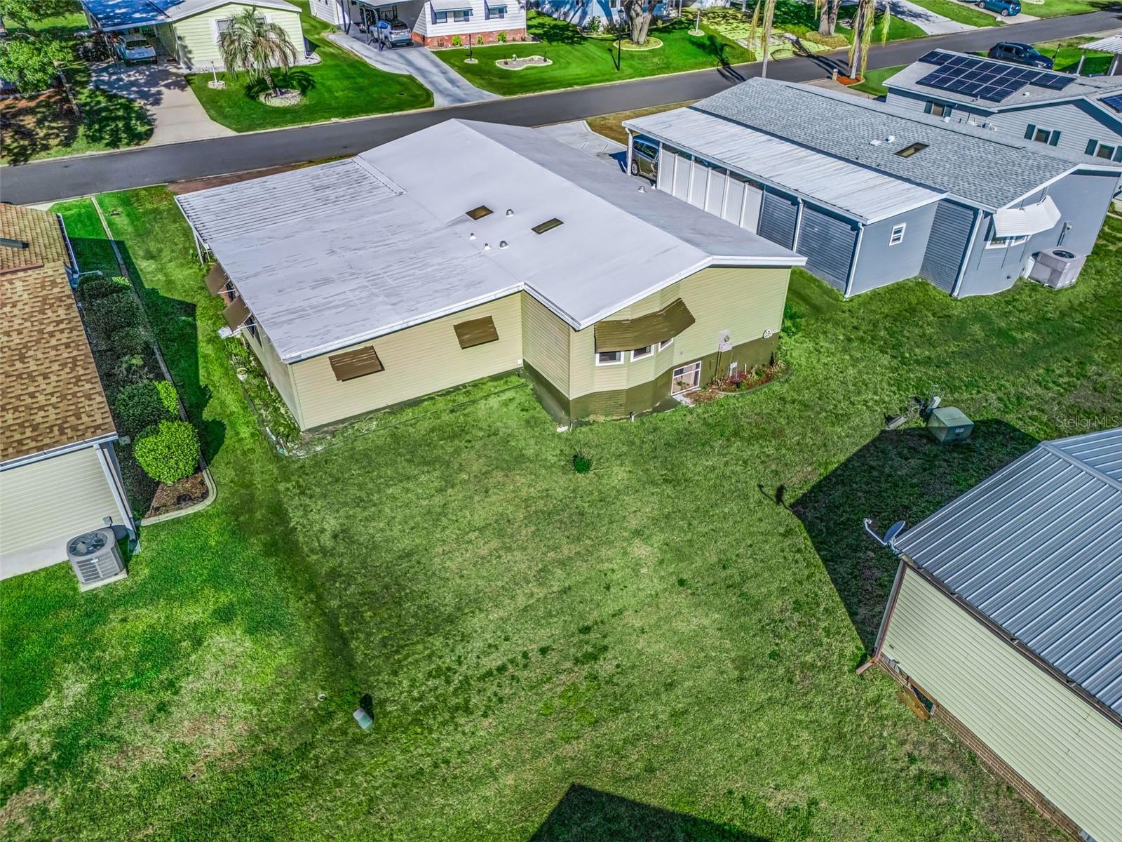 LADY LAKE ORANGE BLOSSOM GARDENS UNIT 10 - Residential