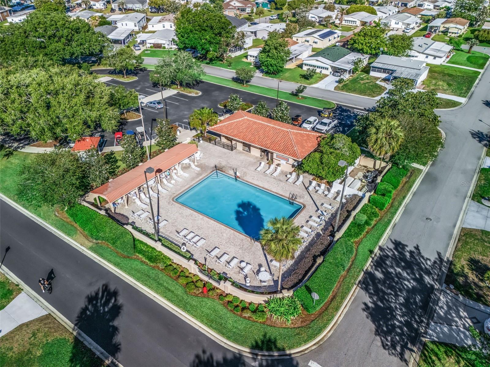 LADY LAKE ORANGE BLOSSOM GARDENS UNIT 10 - Residential