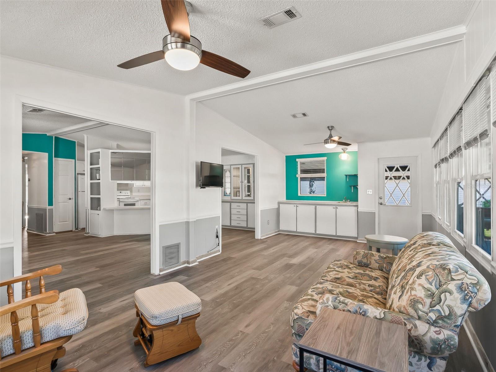 LADY LAKE ORANGE BLOSSOM GARDENS UNIT 10 - Residential