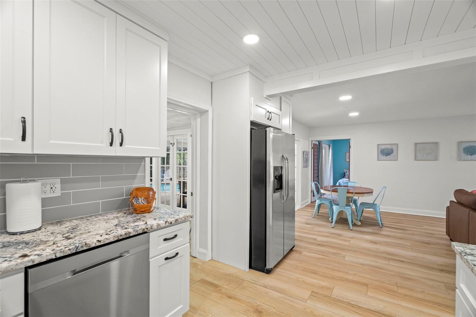 HARBOR HILL PARK - Residential