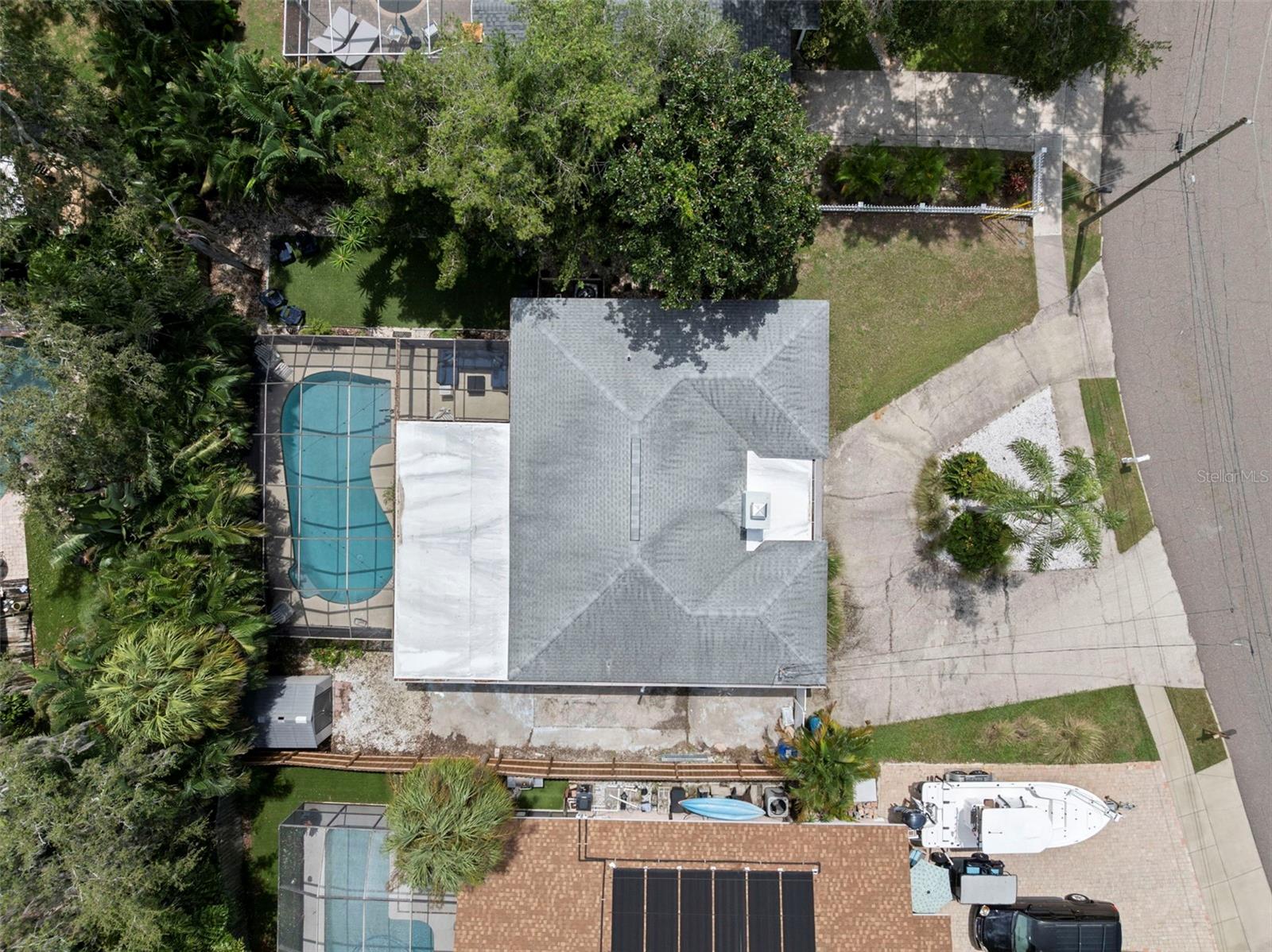 HARBOR HILL PARK - Residential