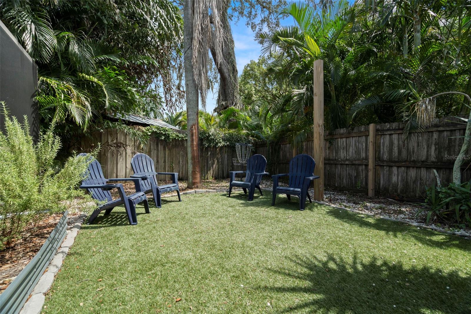HARBOR HILL PARK - Residential