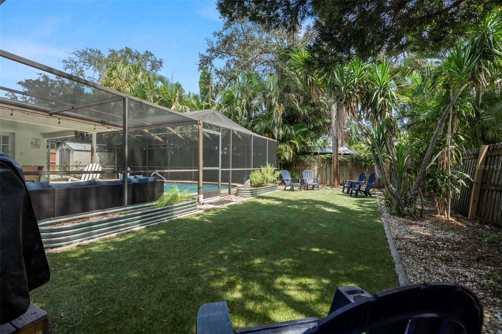 HARBOR HILL PARK - Residential