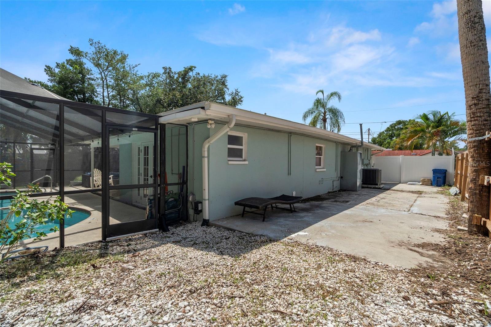 HARBOR HILL PARK - Residential
