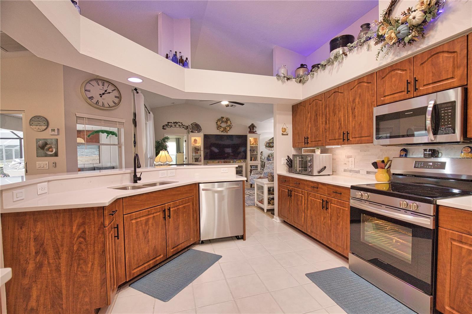 ROTONDA WEST WHITE MARSH - Residential