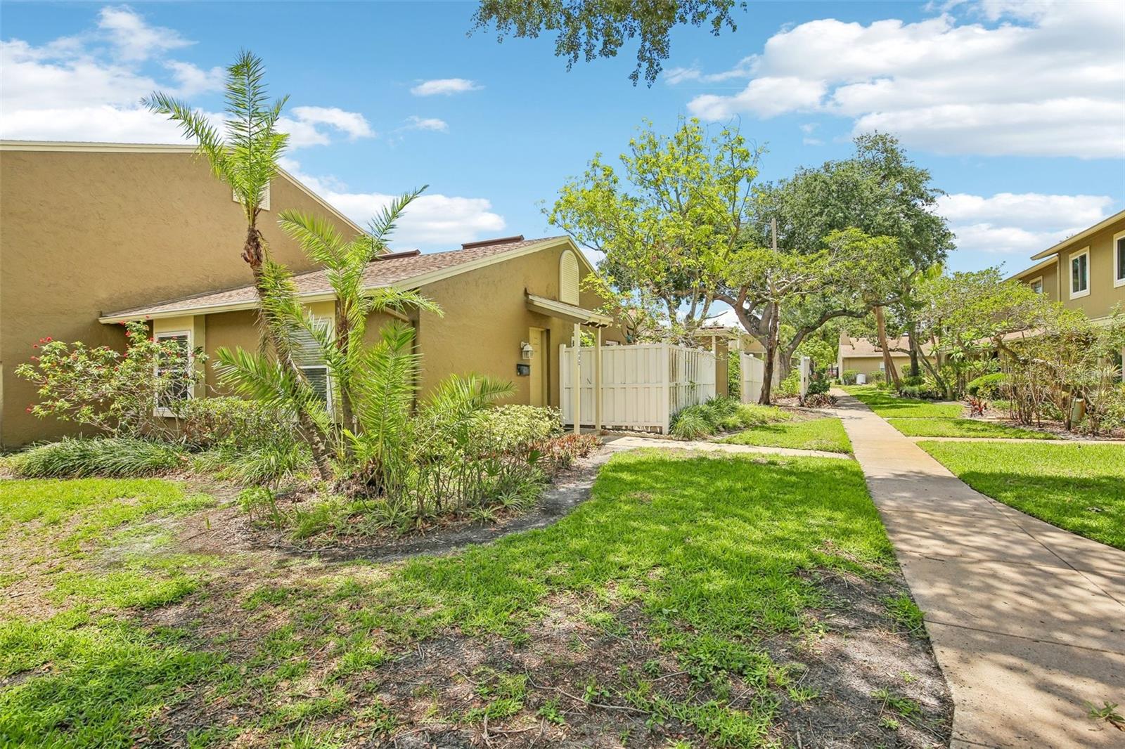 MORGANWOODS GARDEN HMS UN 1 - Residential