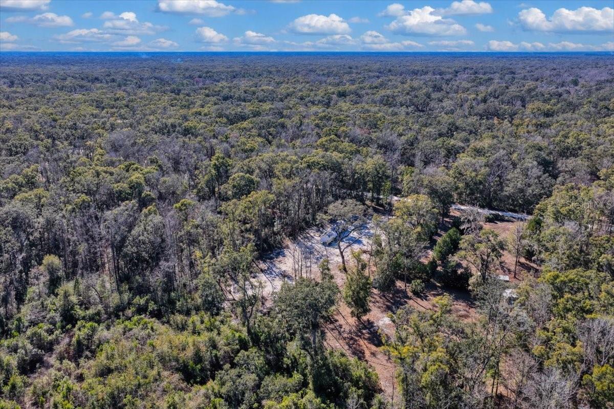 MAJESTIC OAKS - Land