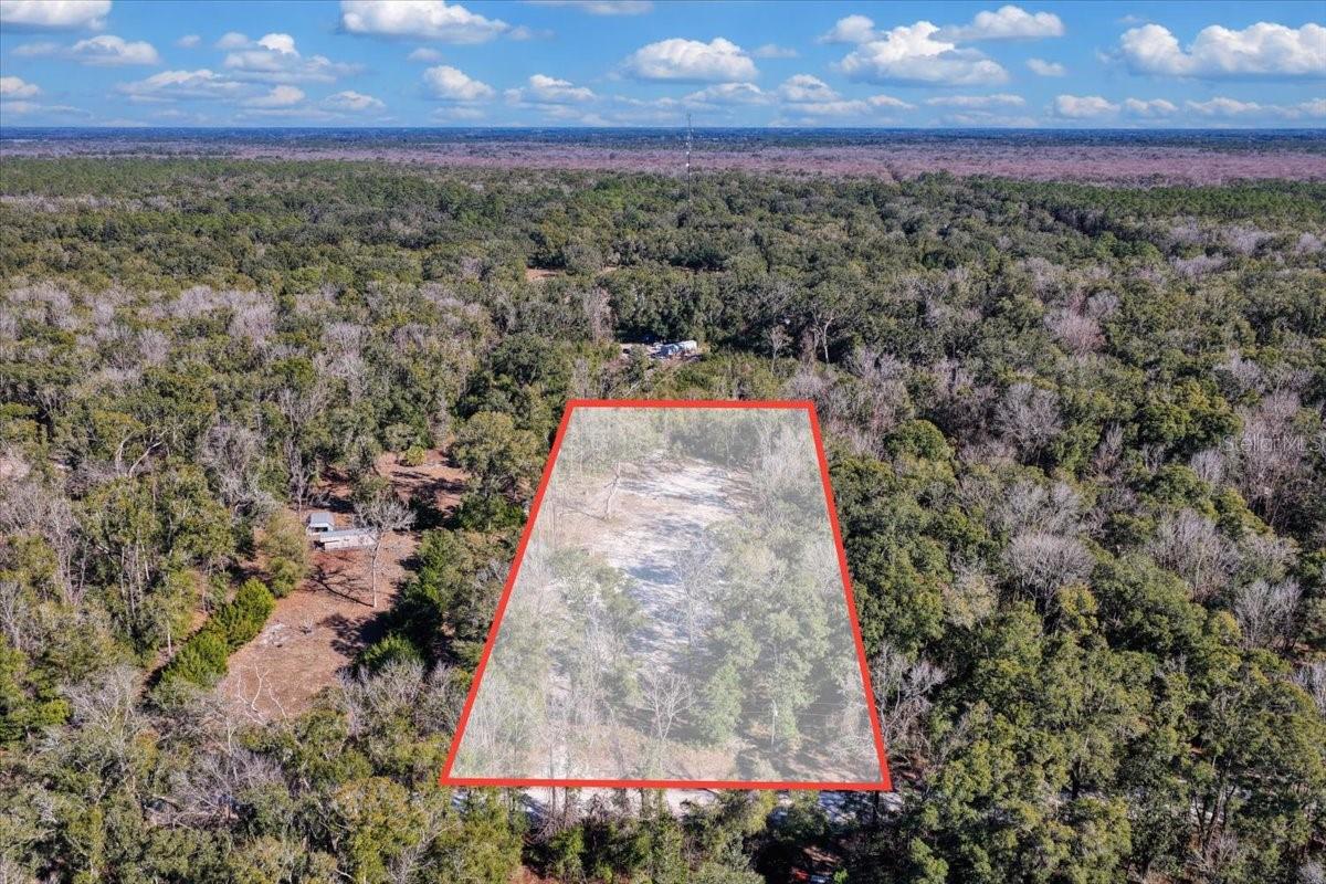 MAJESTIC OAKS - Land