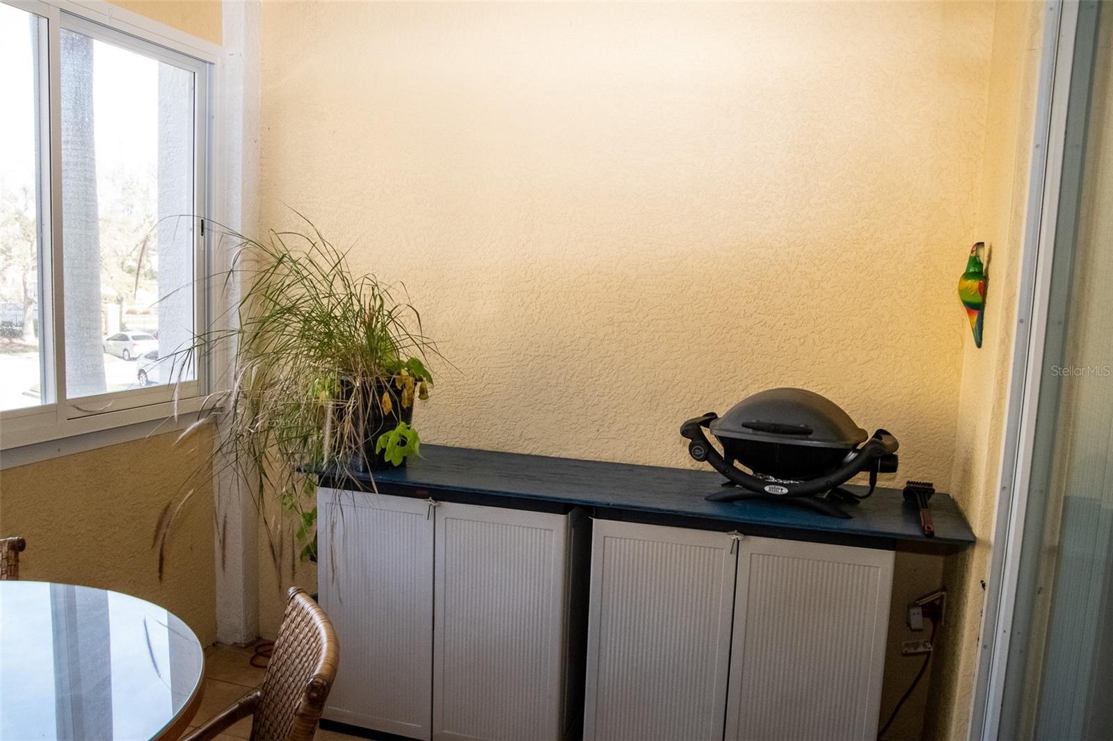 FOUNTAIN COURT BLDG 03 - Residential