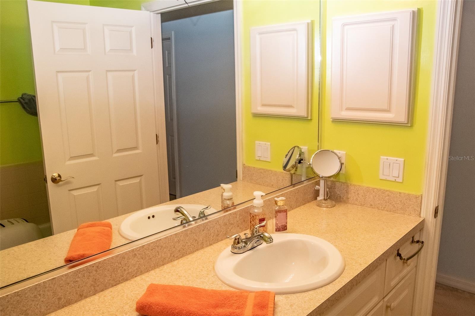 FOUNTAIN COURT BLDG 03 - Residential