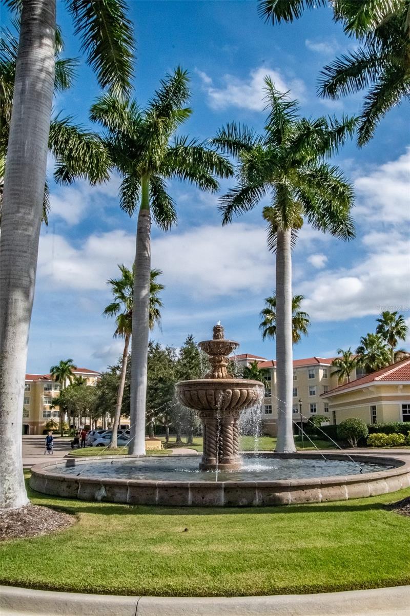 FOUNTAIN COURT BLDG 03 - Residential