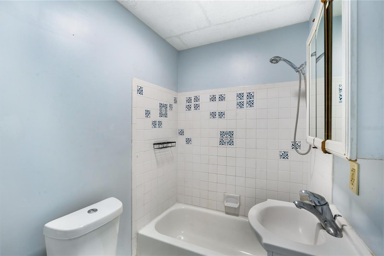 BOCA CEIGA HEIGHTS - Residential Lease