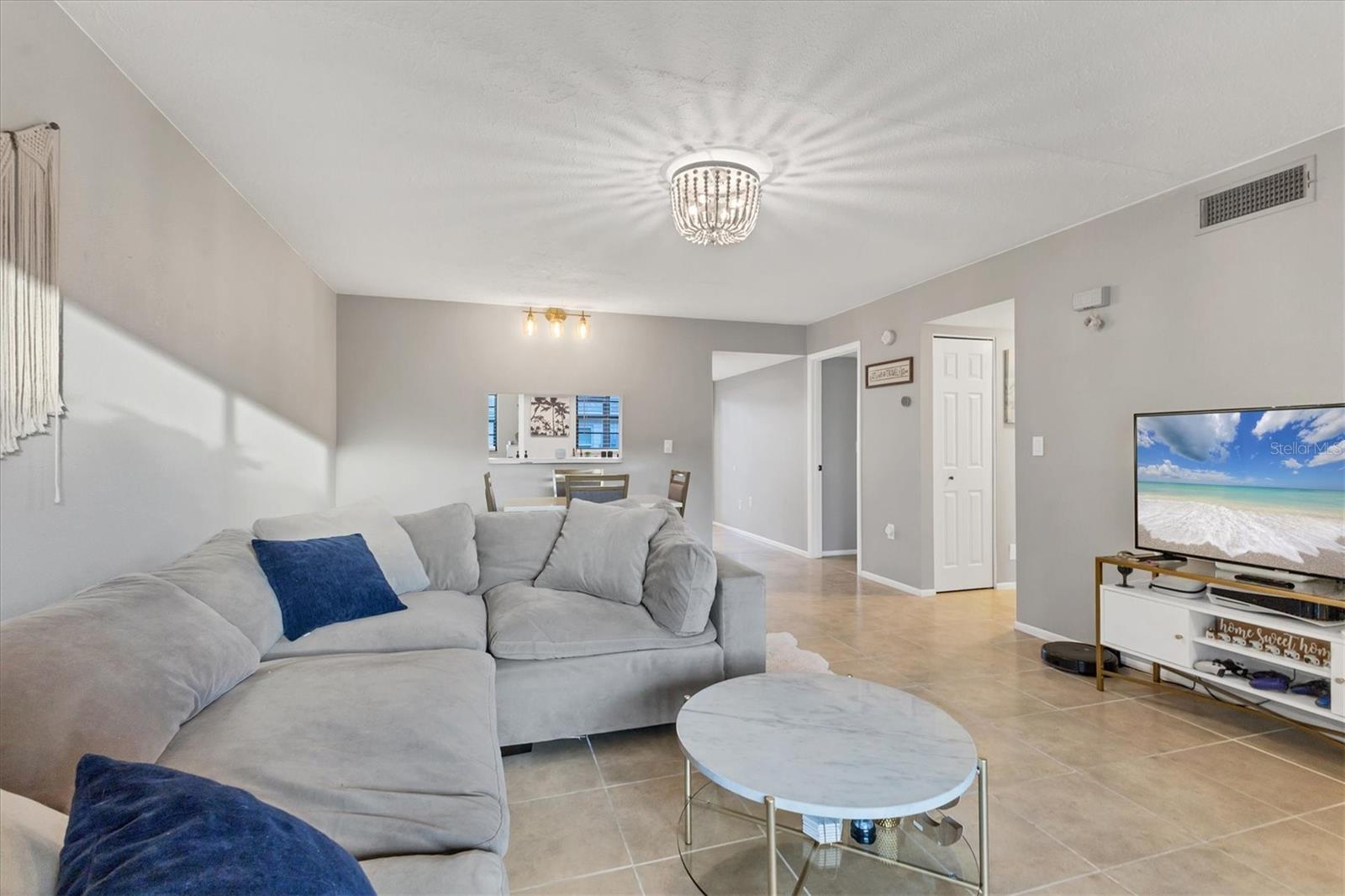 2431 BAYSHORE GARDENS PARKWAY 19